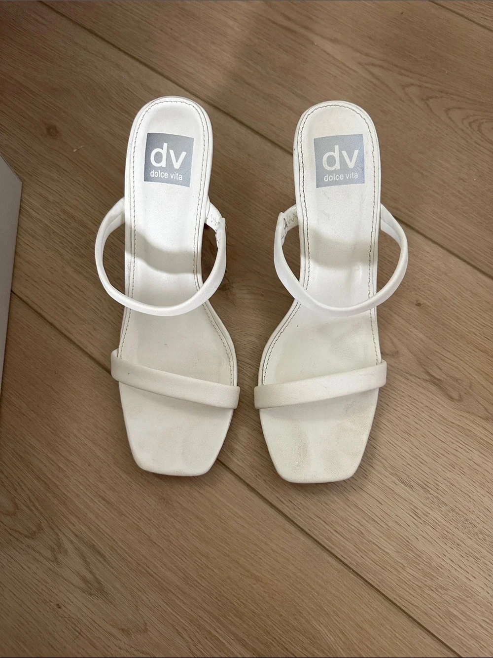 Dolce Vita Yorke Block Heel
White Minimalist Strappy Square-Toe Heels - Picture 1 of 2